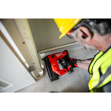 Milwaukee Clavadora de acabados subcompacta M12 FUEL™, 18GS, diámetro máximo clavo 1,2mm M12FCN18GS-0X — imagen 2