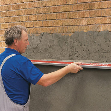Aplicación de ARDEX AM 100 en pared