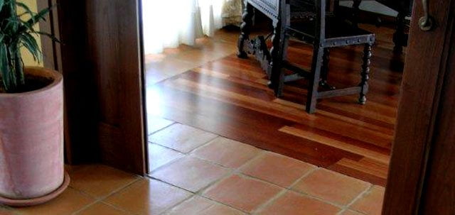 Cirage liquide pour sols Monestir Noble