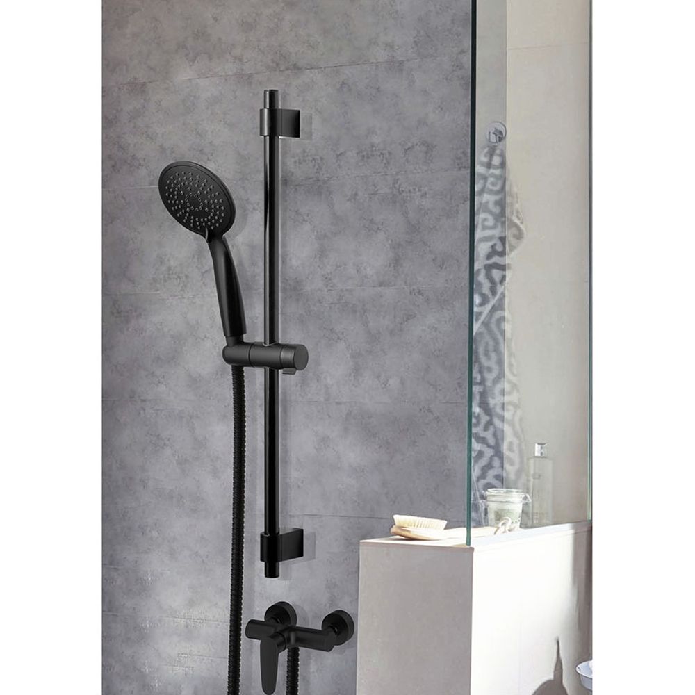 Barra de ducha con flexo y mango serie young line negro mate