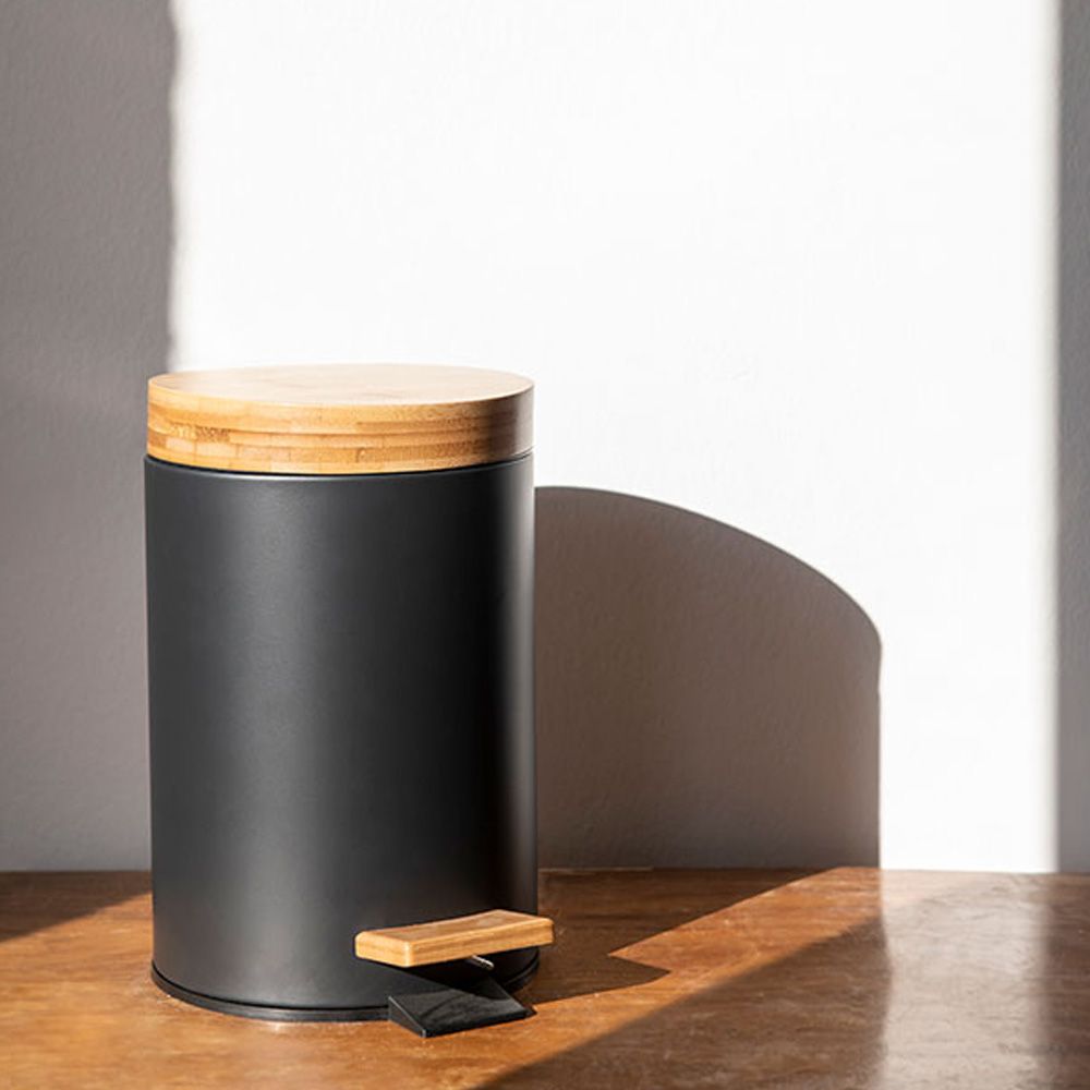 Papelera pedal negra bambu 3 l