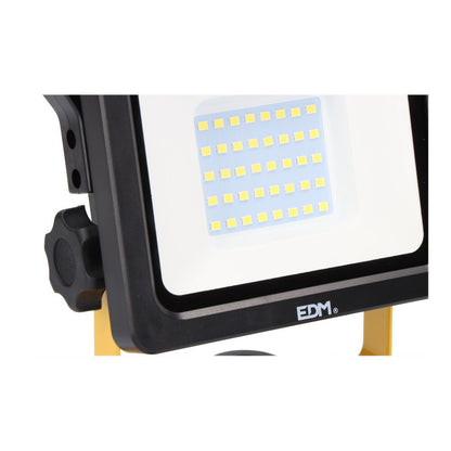 Foco led recargable 20 w 2000 lm 6500 k