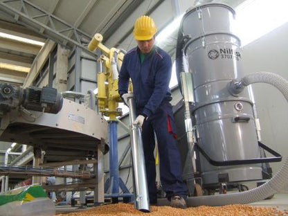 Aspirador industrial trifásico Nilfisk 3707/10 C