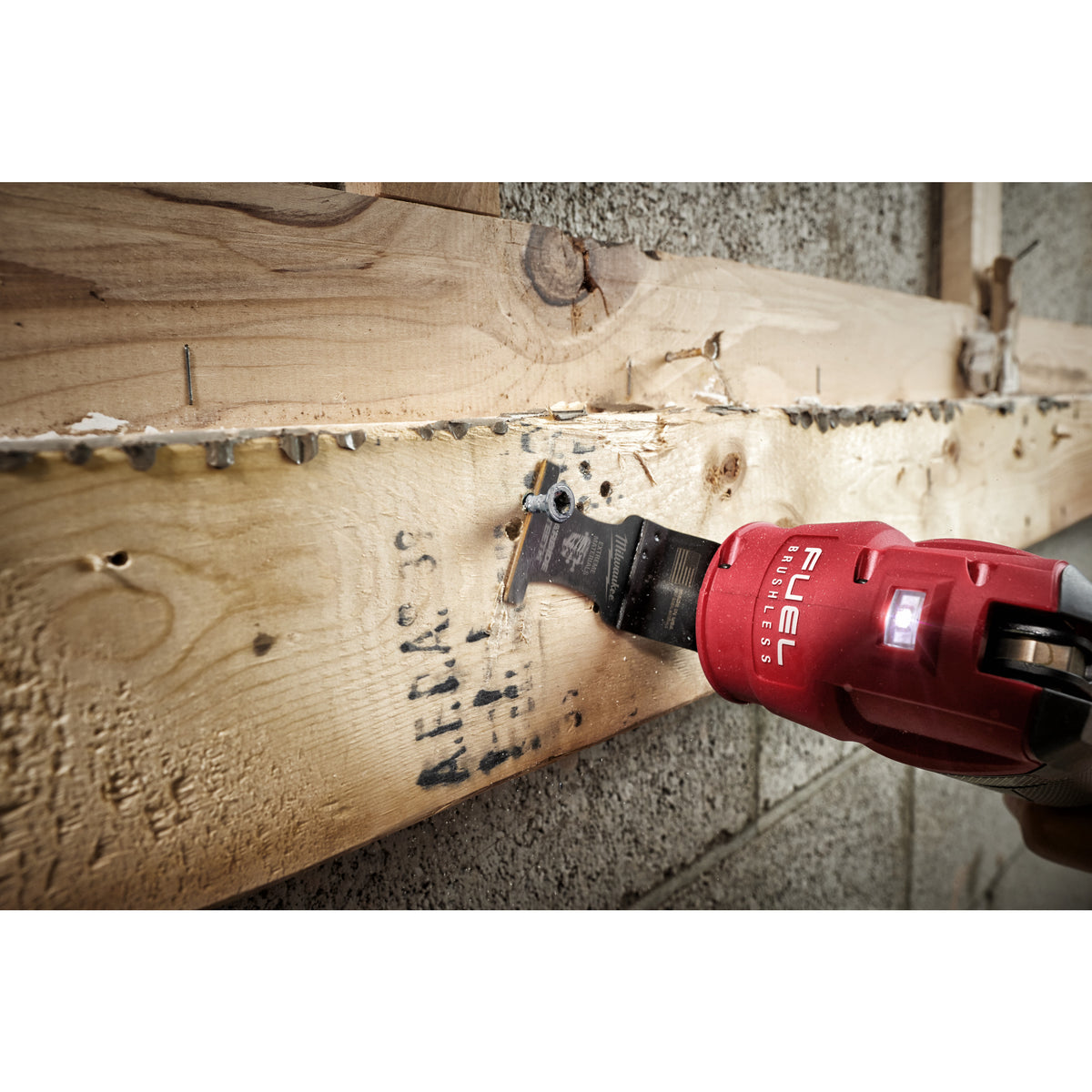 Milwaukee Cuchilla SL de incisión Bimetálica 65mm para madera con clavos - 50uds — imagen 2