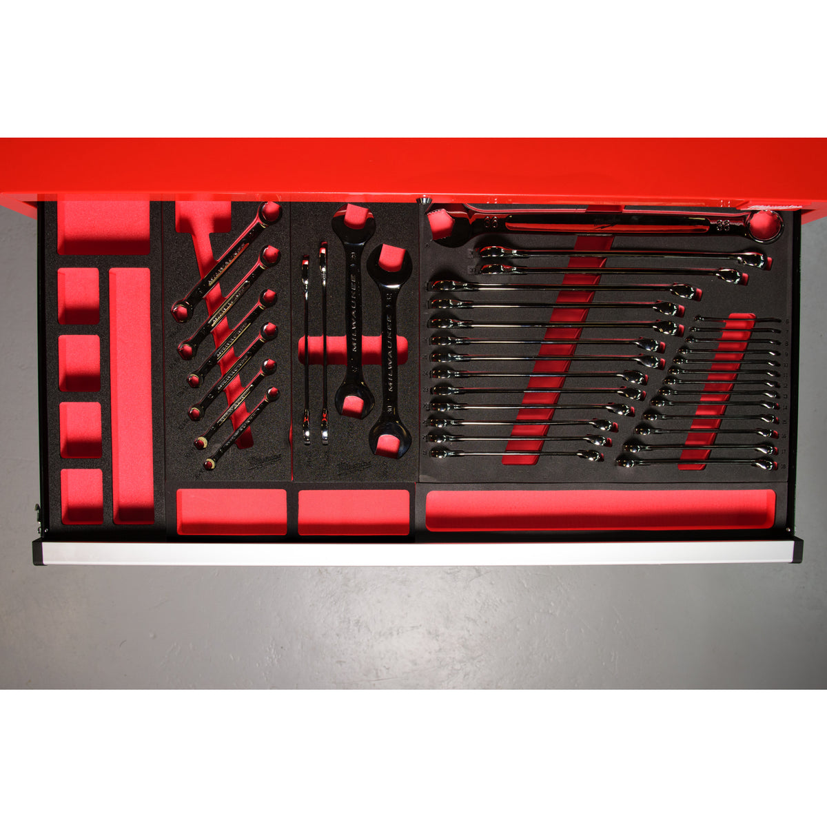 Milwaukee 3/3 espuma 27 llaves combinadas MAX BITE™ — imagen 3