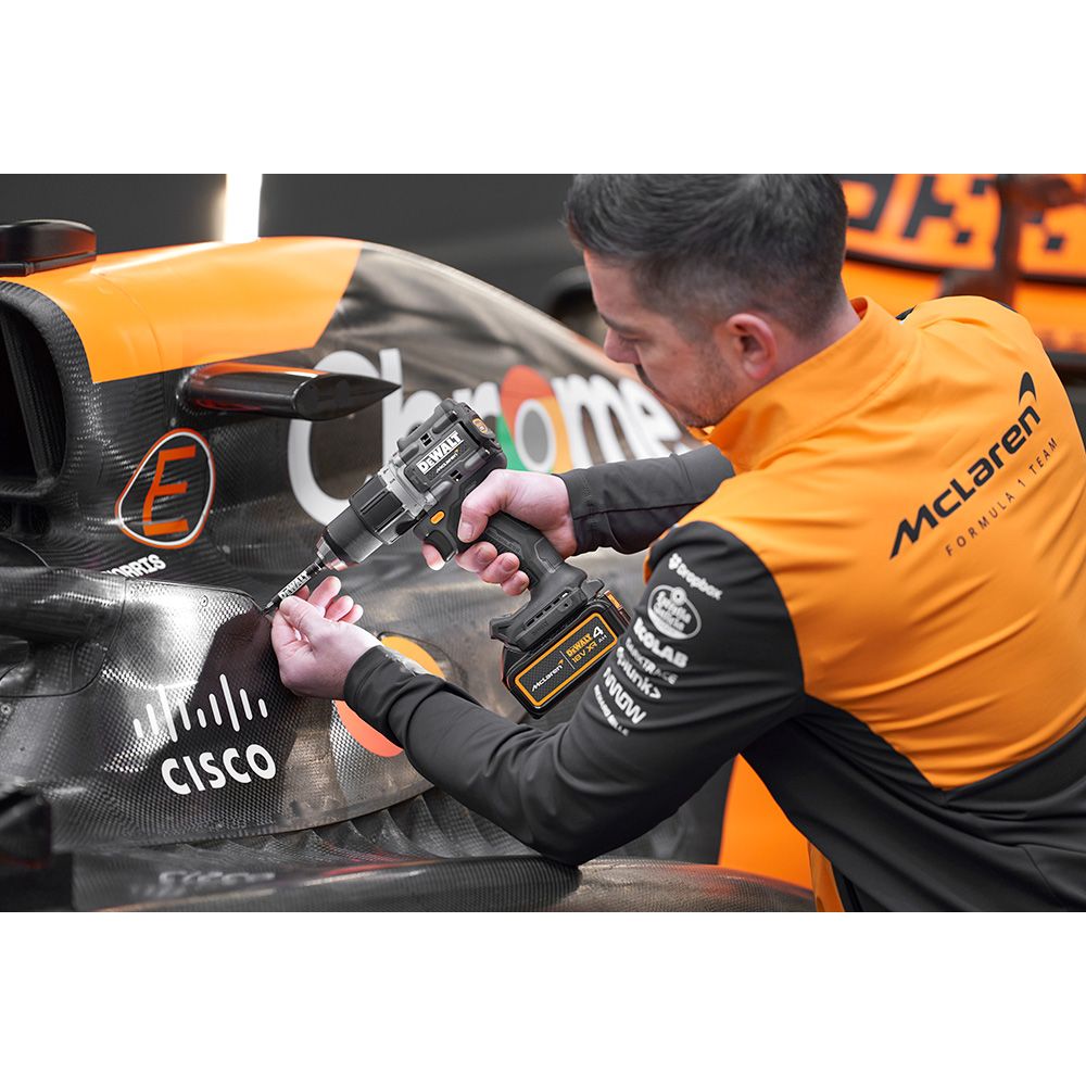 Kit taladro percutor mclaren xr brushless 18 v con 2 baterías li-ion 4 ah y maletín tstak