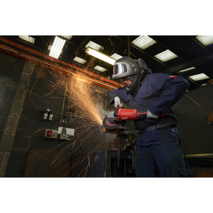 Milwaukee Amoladora angular 2400W con freno RAPIDSTOP™, diámetro del disco 230mm, AVS AGVKB-24-230EKX — imagen 2