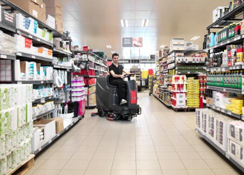 Fregadora de conductor sentado Viper AS710R-NB RIDE-ON SCRUBBER NO BATTERY