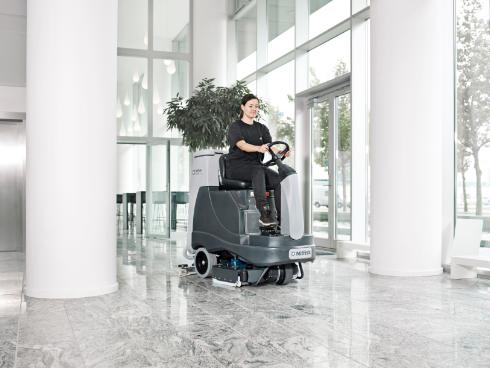 Fregadora de conductor sentado Nilfisk BR855D