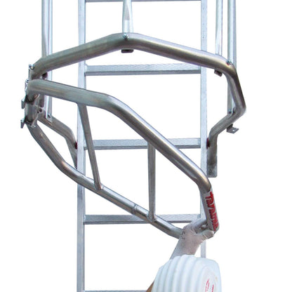 SVS2 | Escalera vertical de seguridad con jaula de protección