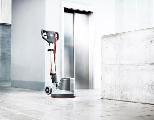 Rotativa de baja velocidad Nilfisk FM 400 L