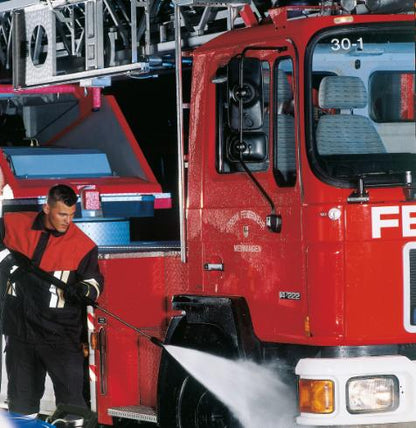Hidrolimpiadora fija de agua caliente Nilfisk TRUCK BOOSTER 7-63 D