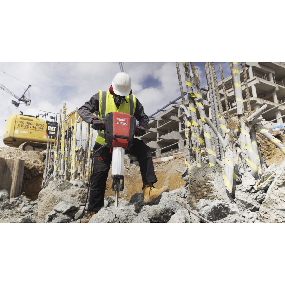 Milwaukee Martillo demoledor de 26kg, 2400W, AVS, K-Hex 28mm, 64J de energía de impacto K2628H — imagen 2