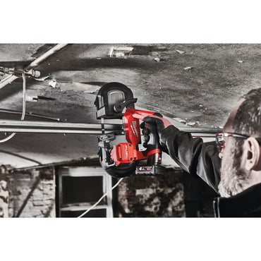Milwaukee Sierra de banda subcompacta M12 FUEL™, capacidad de corte 64mm M12FBS64-0C — imagen 2