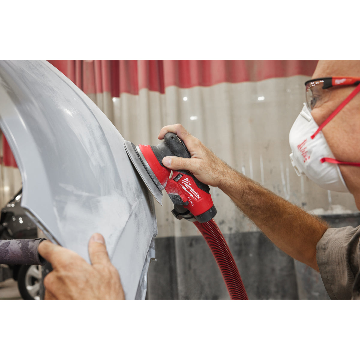 Milwaukee Lijadora de rotorbital subcompacta M12 FUEL™, con plato de 150mm y velocidad variable M12FROS5-502X — imagen 2