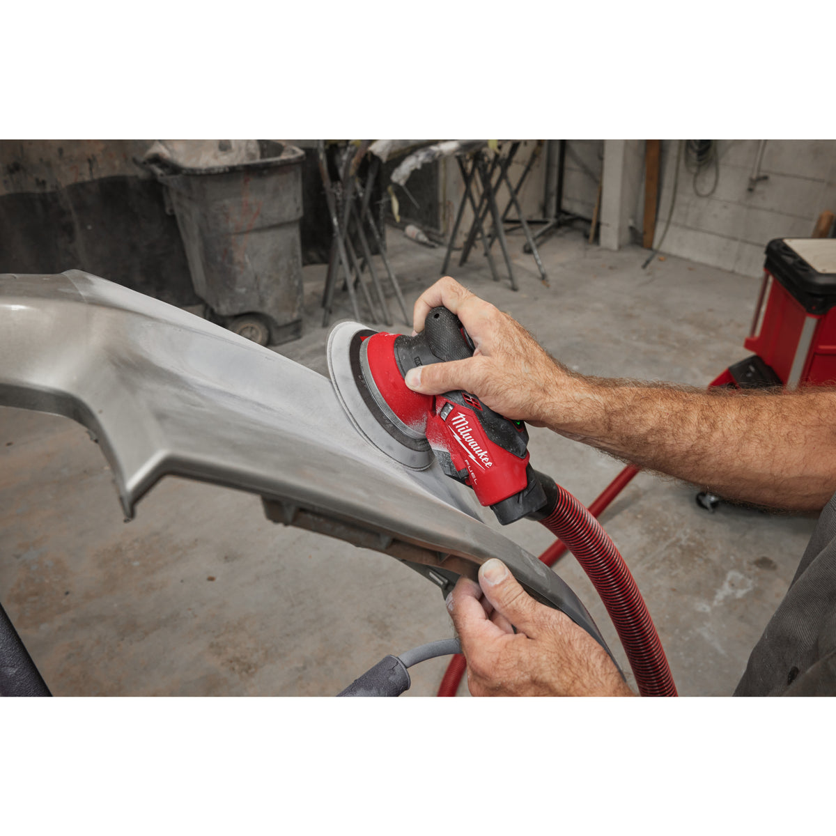 Milwaukee Lijadora de rotorbital subcompacta M12 FUEL™, con plato de 150mm y velocidad variable M12FROS5-502X — imagen 3