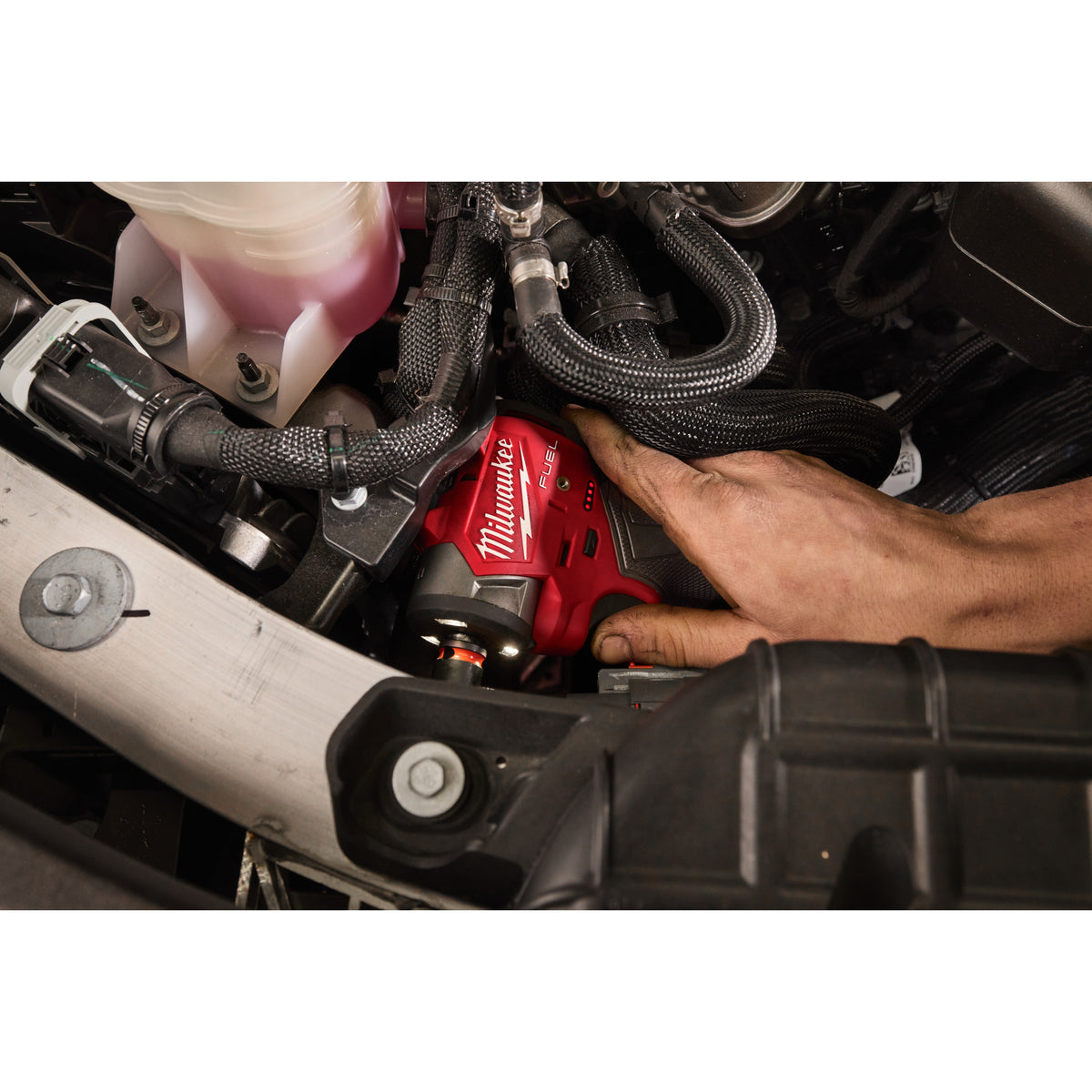 Milwaukee Llave de impacto supercompacta M12 FUEL™, recepción 3/8" con anillo de fricción M12FSCIWF38-252X — imagen 3