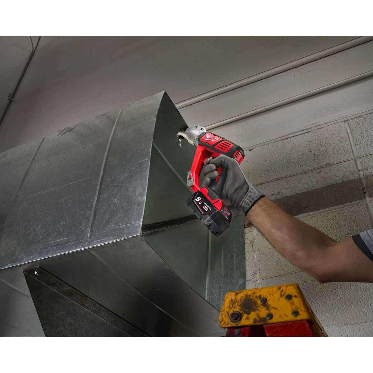 Milwaukee Cizalla compacta M18™, cabezal rotativo, profundidad de corte 1,2mm M18BMS12-0 — imagen 2