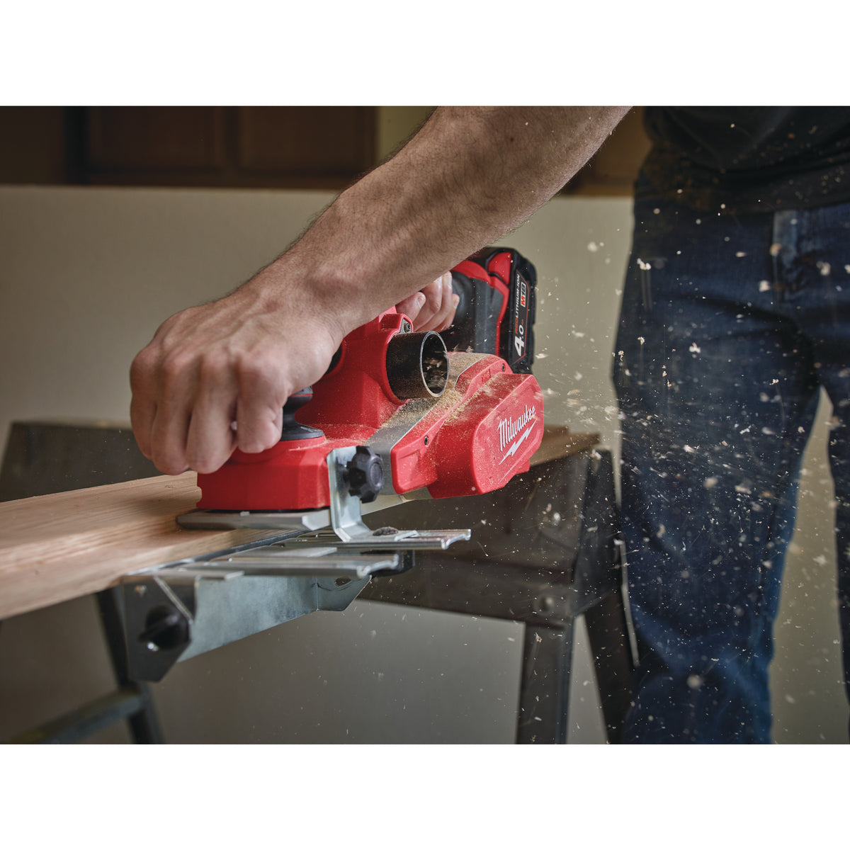 Milwaukee Cepillo M18™, 14.000rpm, ancho de corte 82mm, profundidad máxima de rebaje 10,7mm M18BP-402C — imagen 3