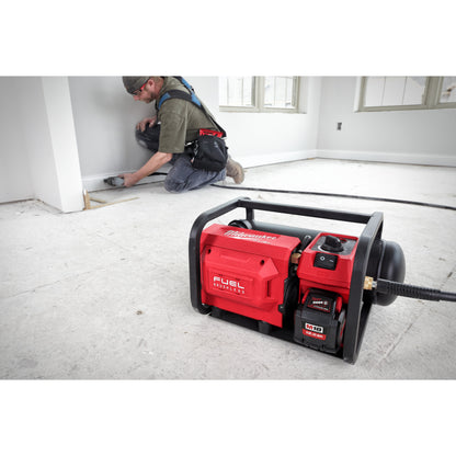 Milwaukee Compresor de aire M18 FUEL™, capacidad del depósito 7,6l, presión 9,3bar/135PSI M18FAC-0 — imagen 3
