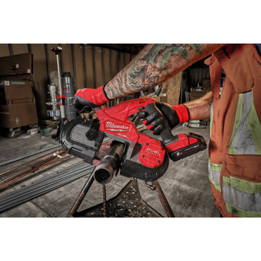 Milwaukee Sierra de banda compacta M18 FUEL™, capacidad de corte 85x85mm, velocidad variable M18FBS85-0C — imagen 2