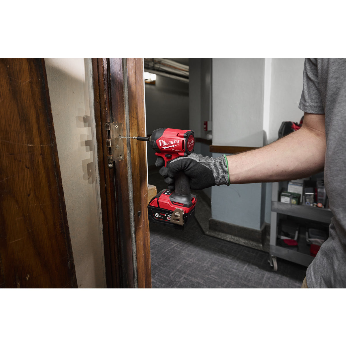Milwaukee Atornillador de impacto silencioso M18 FUEL™ SURGE™, recepción 1/4" hex, 4 modos M18FIDRQ-0 — imagen 2