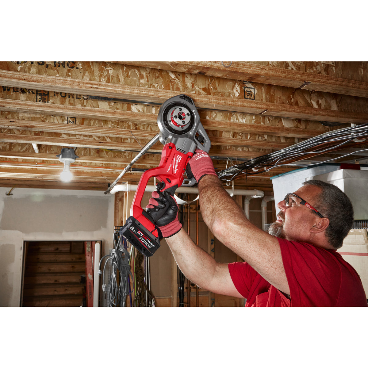Milwaukee Roscadora compacta M18 FUEL™ ONE-KEY™ FORCE LOGIC™, capacidad tubería 1/8"-1 1/4" M18FPT114-802CA — imagen 2