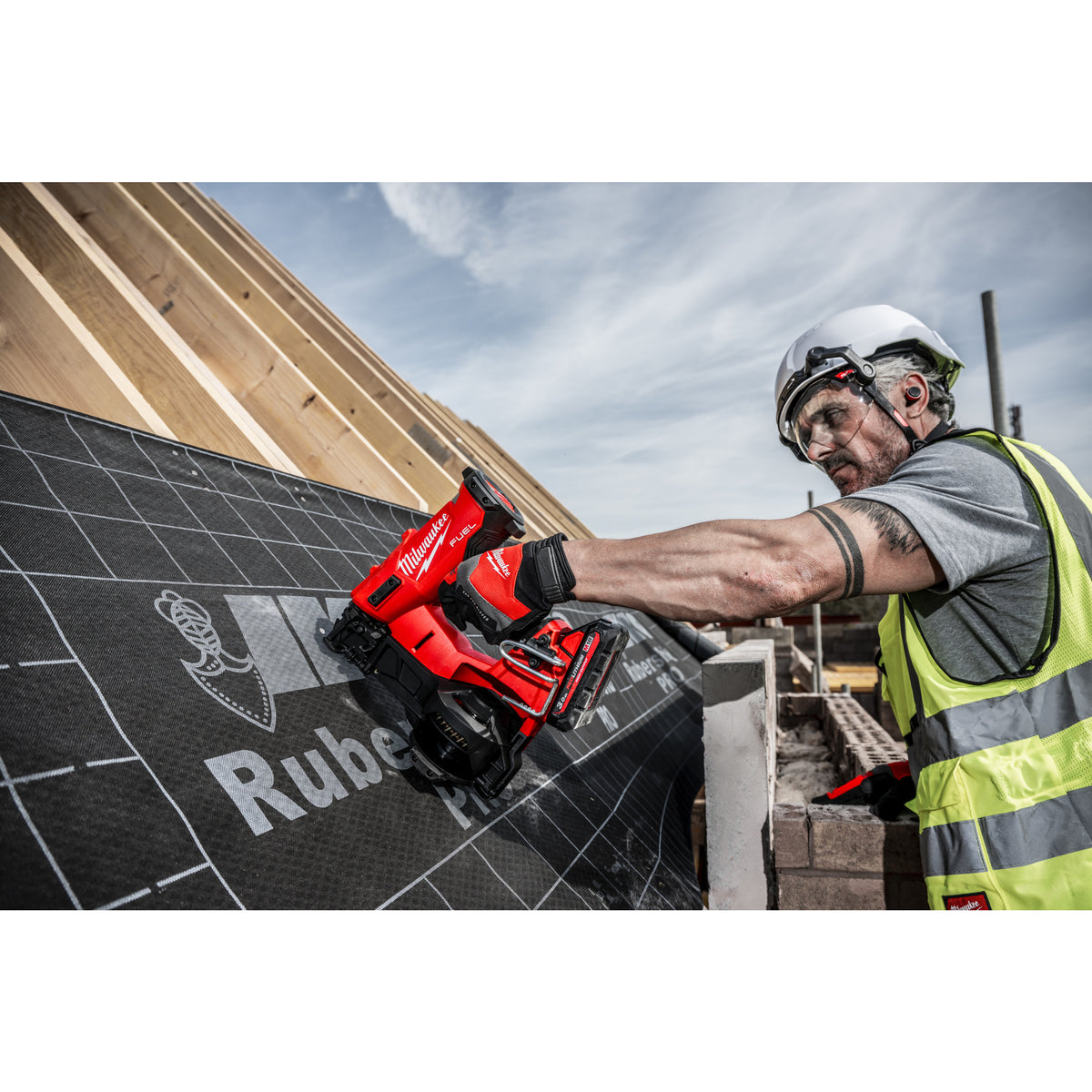 Milwaukee Clavadora de bobina M18 FUEL™, diámetro máximo clavo 3mm M18FRCN45-302X