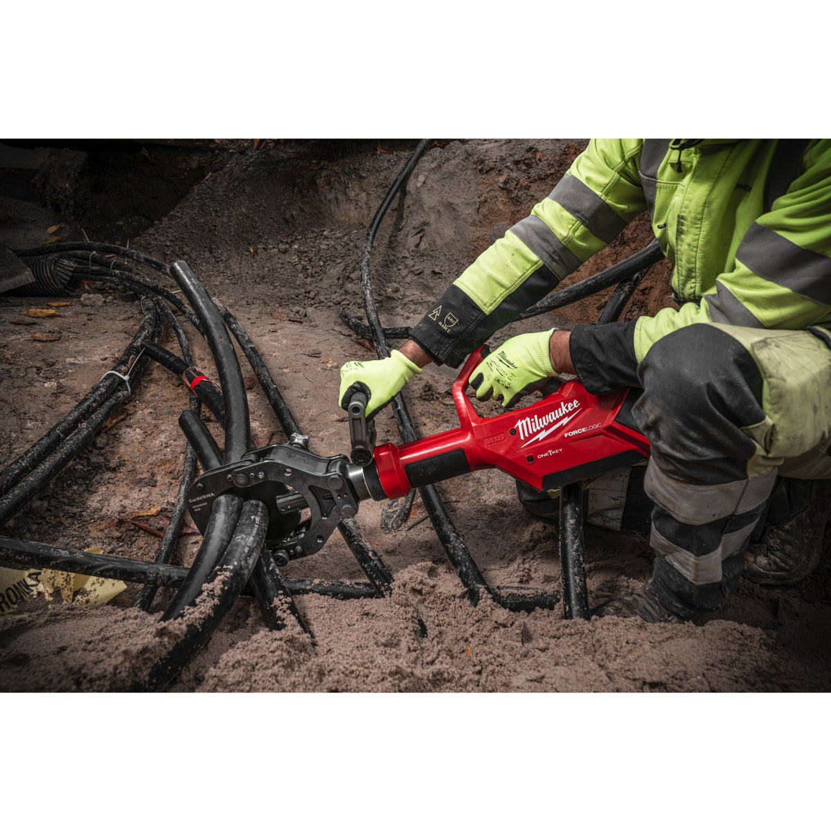 Milwaukee Cortadora de cable hidráulica M18™ ONE-KEY™ FORCE LOGIC™ M18HCC125-801C — imagen 2