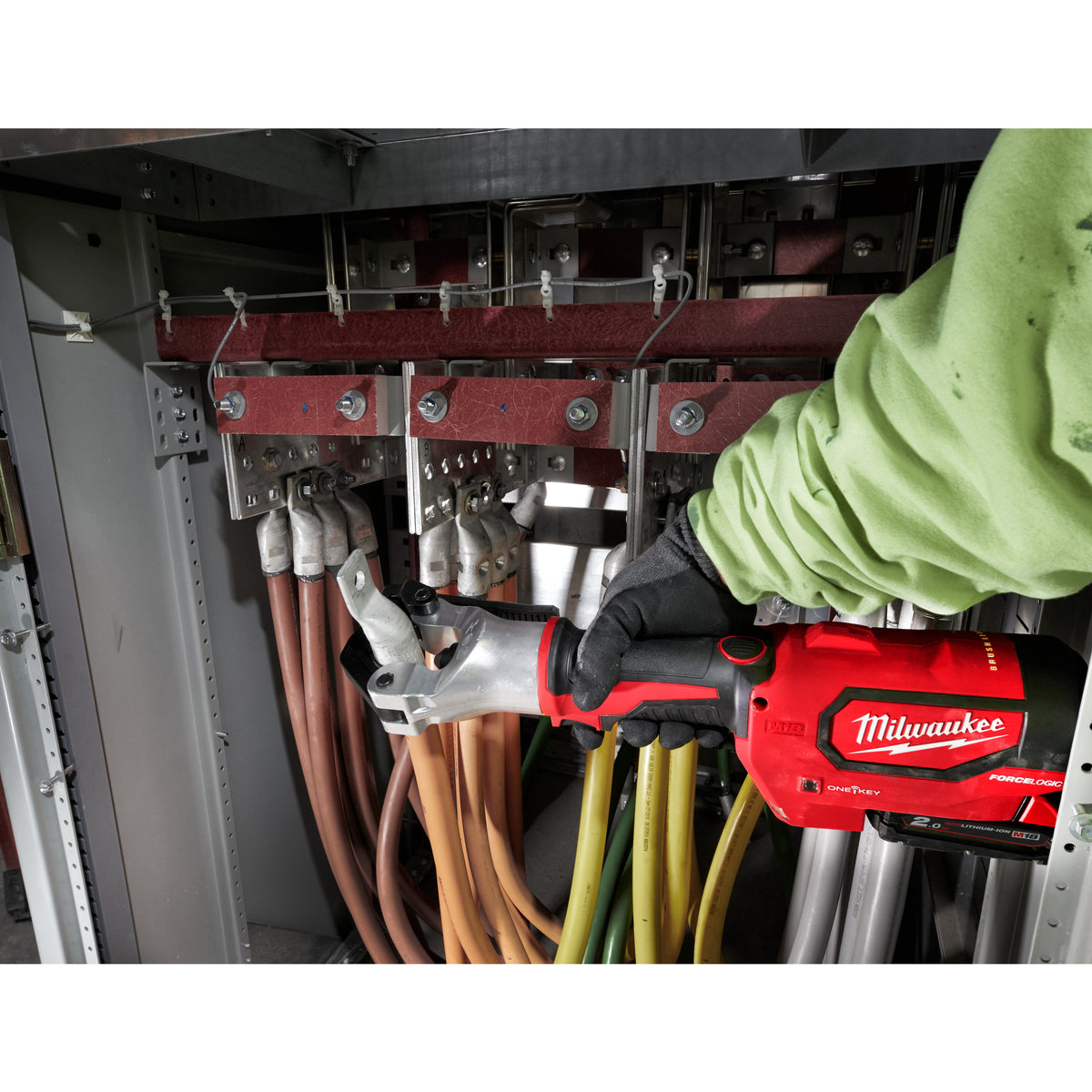 Milwaukee Crimpadora punzonadora M18™ ONE-KEY™ FORCE LOGIC™, capacidad máxima 300mm² M18HDCT-202C — imagen 3