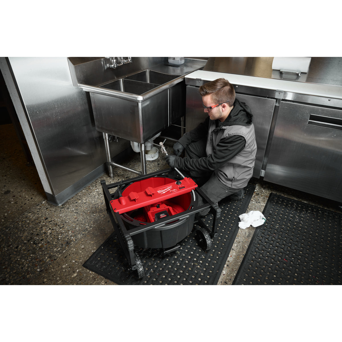 Milwaukee Desatascadora de eje flexible M18 FUEL™, alimentación automática M18HSFSM-122 — imagen 3