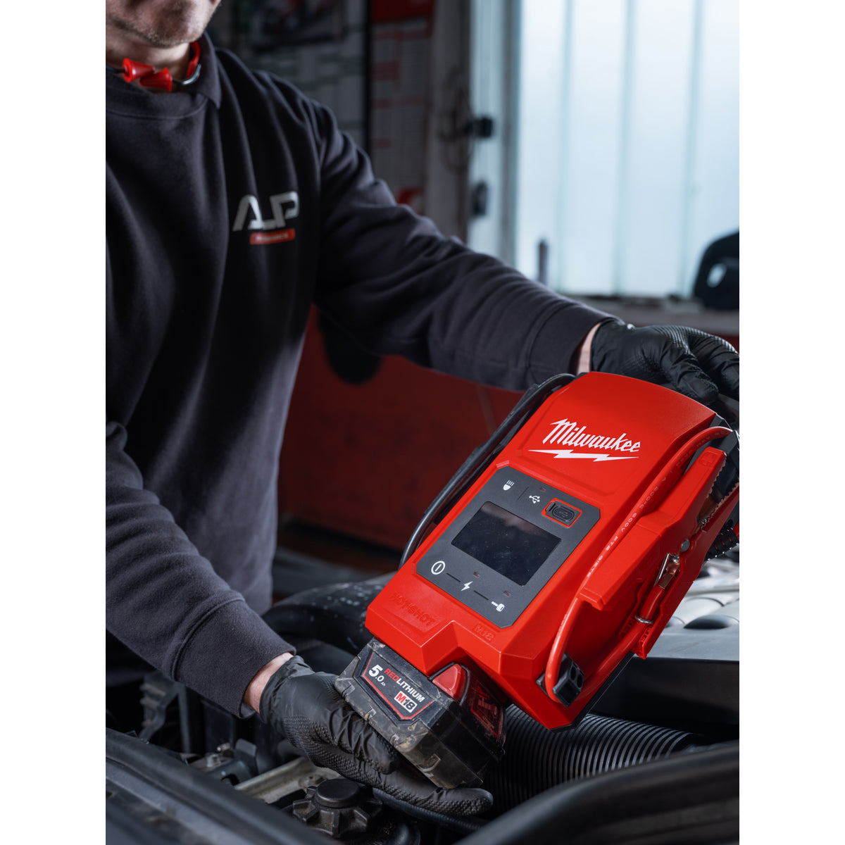 Milwaukee Arrancador para vehículo M18™ 2.000A, corriente máxima 2.000A M18JS2000-0 — imagen 3