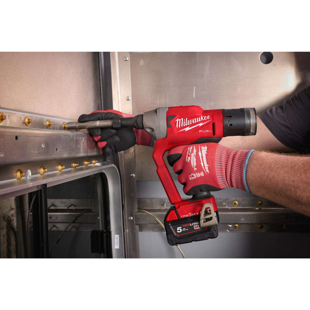 Milwaukee Remachadora de pernos de collar M18 FUEL™ ONE-KEY™, capacidad 4,8 y 6,4mm M18ONEFLT-502X — imagen 3