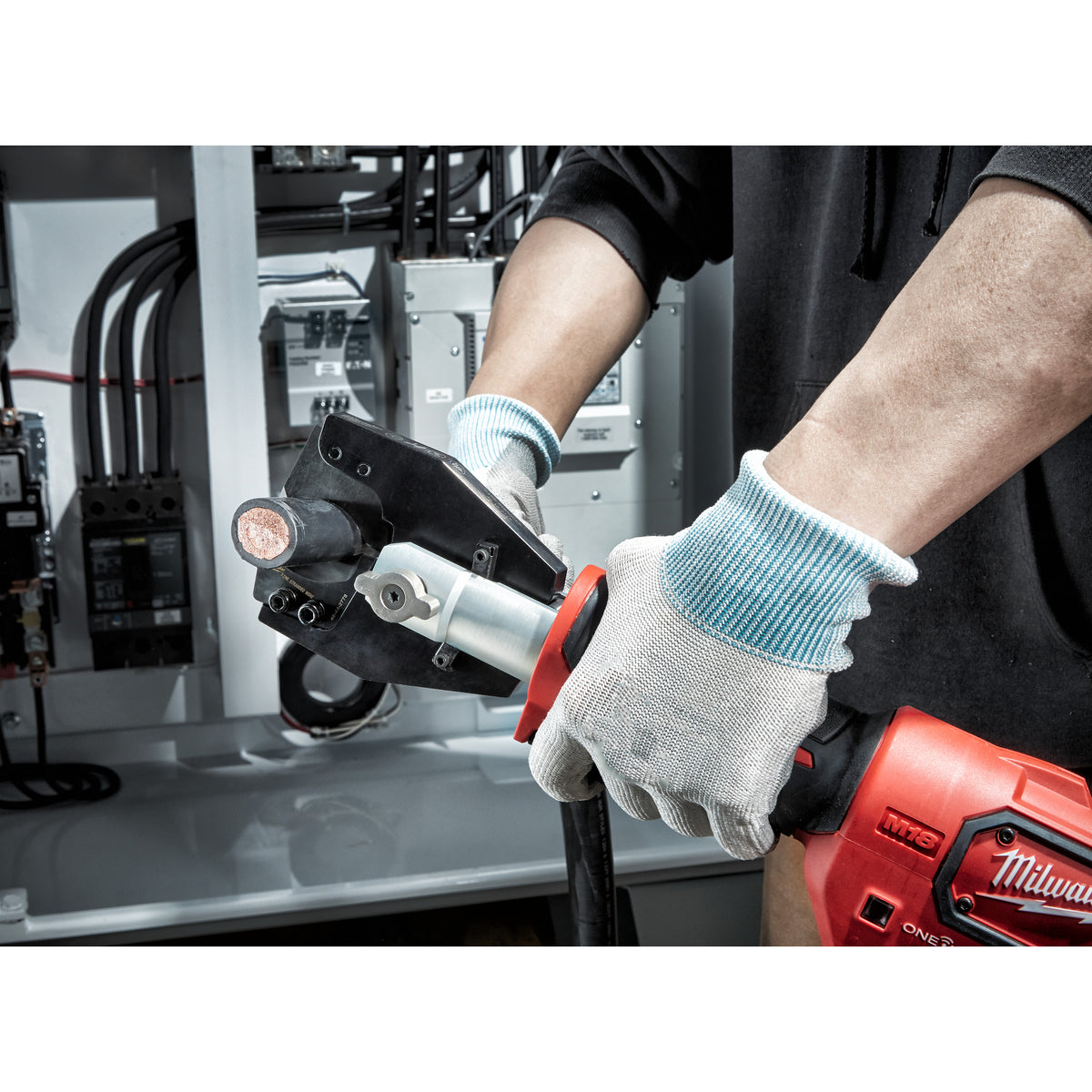 Milwaukee Cortadora de cable hidráulica M18™ ONE-KEY™ FORCE LOGIC™, fuerza de corte 53kN M18ONEHCC-201CFSW-SET — imagen 2