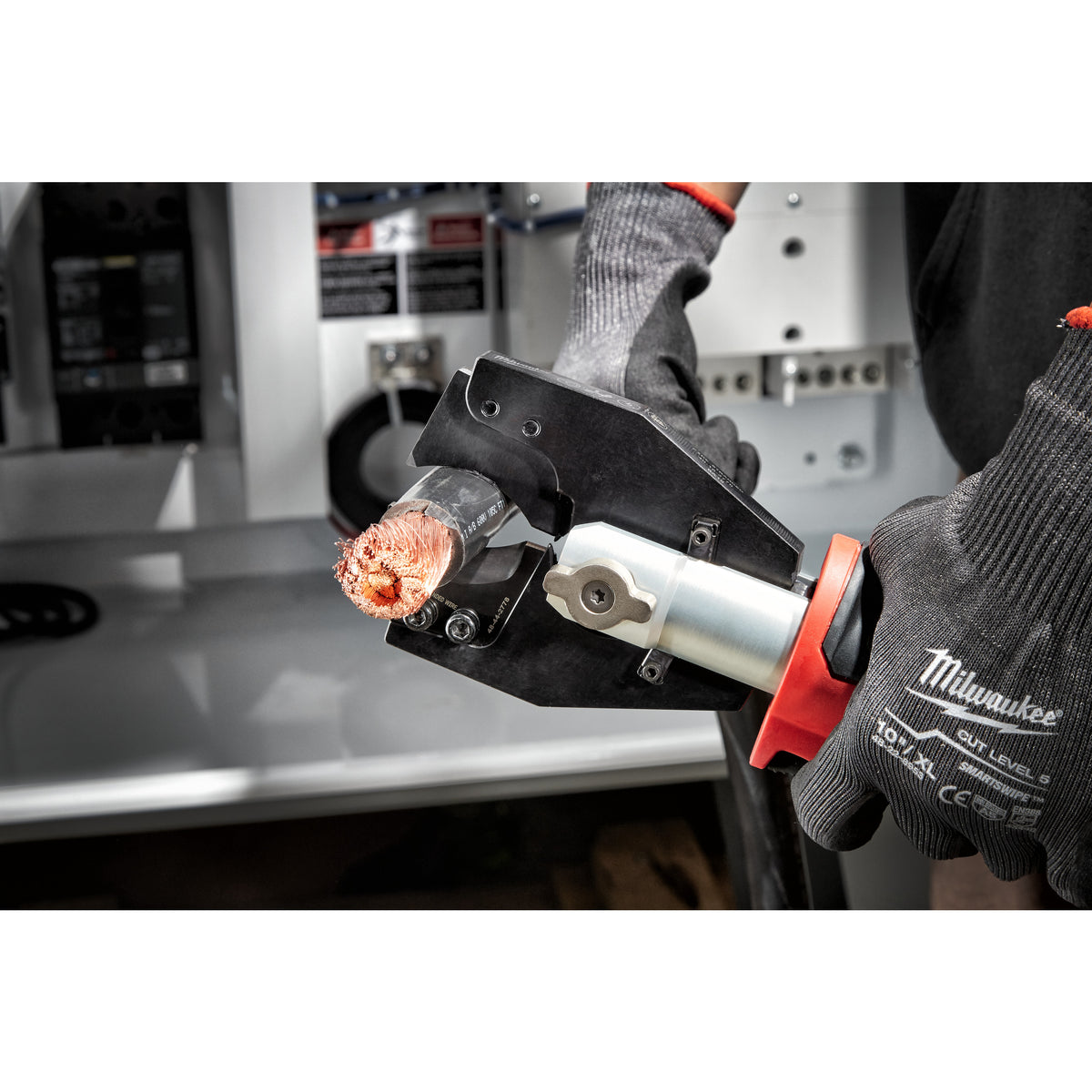Milwaukee Cortadora de cable hidráulica M18™ ONE-KEY™ FORCE LOGIC™, fuerza de corte 53kN M18ONEHCC-201CFSW-SET — imagen 3