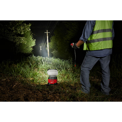 Milwaukee Foco de iluminación LED M18™ TRUEVIEW™ control remoto con ONE-KEY™, protección IP54 M18URSL-0 — imagen 2