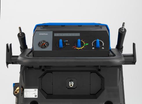 Hidrolimpiadora de agua caliente Nilfisk MH 4M-200/960 FA EXPT