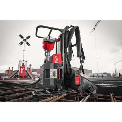 Milwaukee Vibrador de hormigón de mochila MX FUEL™ con ONE-KEY™ MXFCVBP-0 — imagen 3