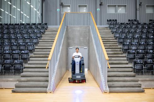 Fregadora de conductor sentado Nilfisk SC4000 810C OBC X BL (ref. CM56120006-01)