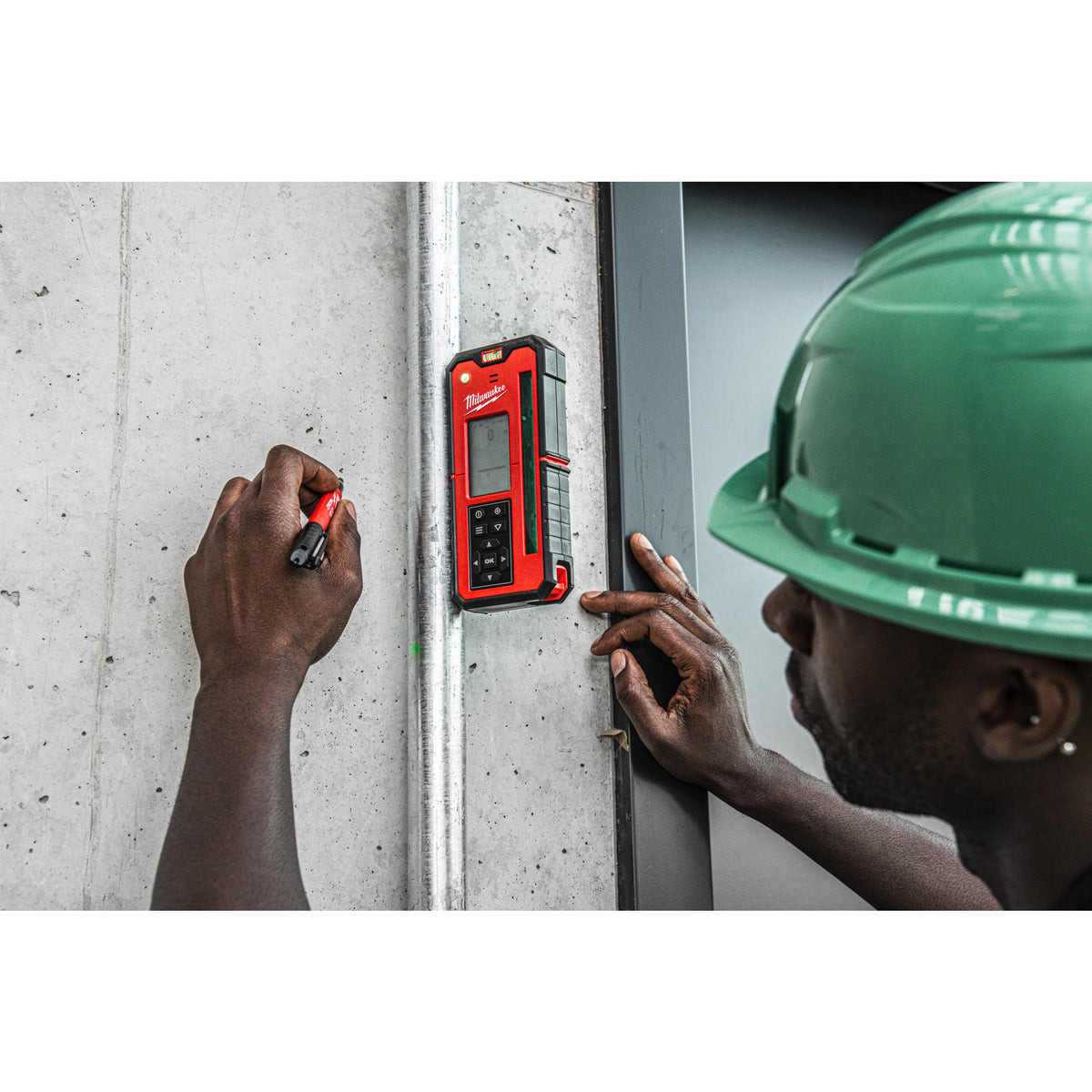 Milwaukee Detector de láser de 300m, para nivel láser verde, precisión 0 — imagen 3