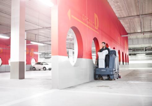 Fregadora de conductor sentado Nilfisk SC6000 860D