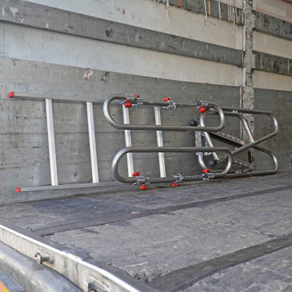 SCR | Escalera plegable para camión