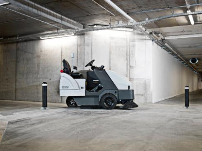 Barredora de conductor sentado Nilfisk SWEEPER SR 1601 LPG3 MAXI