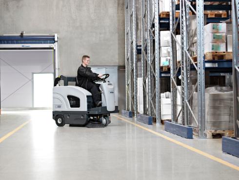 Barredora de conductor sentado Nilfisk SWEEPER SW4000
