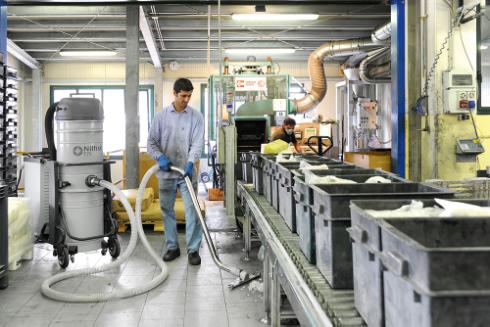 Aspirador industrial trifásico Nilfisk T75 L100 SE FM