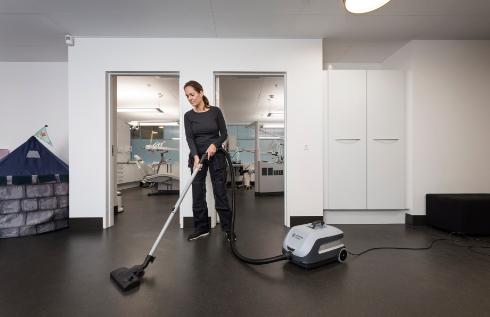Aspirador de polvo Nilfisk VP600 HEPA STD 2 EU