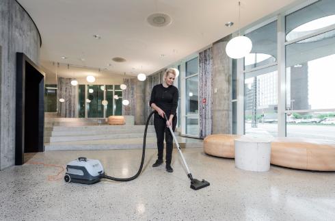 Aspirador de polvo Nilfisk VP600 HEPA STD 2 EU
