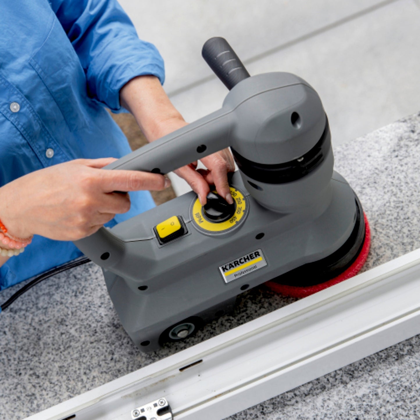 Fregadora para la limpieza de escaleras BD 17/5 C Ep