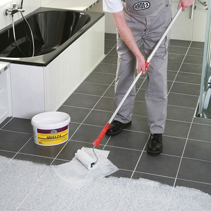 Aplicación de la imprimación ARDEX P4 READY