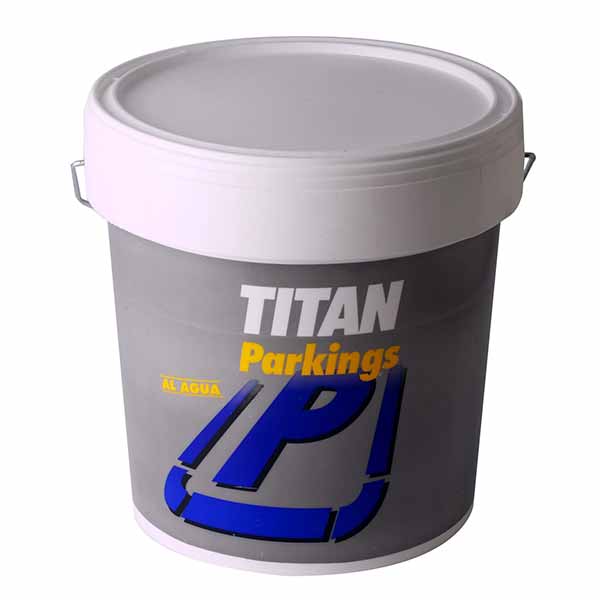 Titan parkings